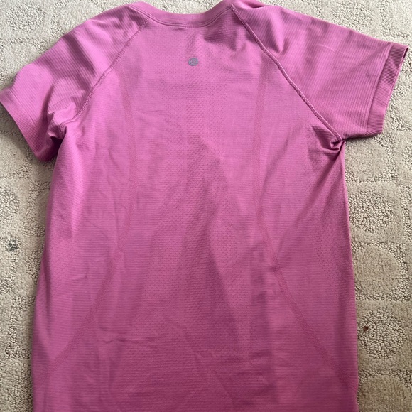 Pink lululemon swiftly tech - Picture 4 of 4